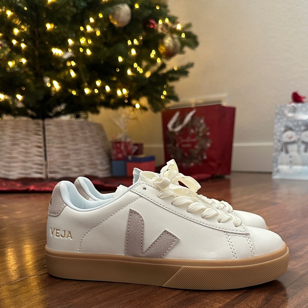Veja Cream Sneakers with Brown Sole